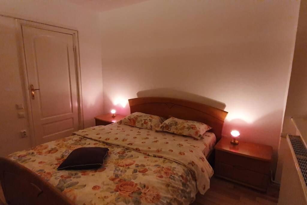 Titian'S Cozy Apartment ซีบิว ภายนอก รูปภาพ