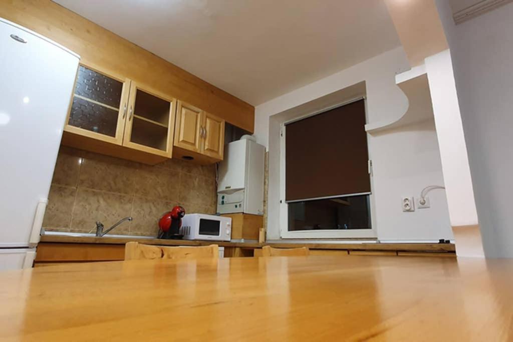 Titian'S Cozy Apartment ซีบิว ภายนอก รูปภาพ